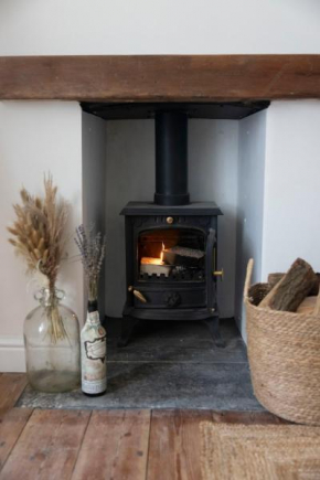 Stylish cottage near seafront